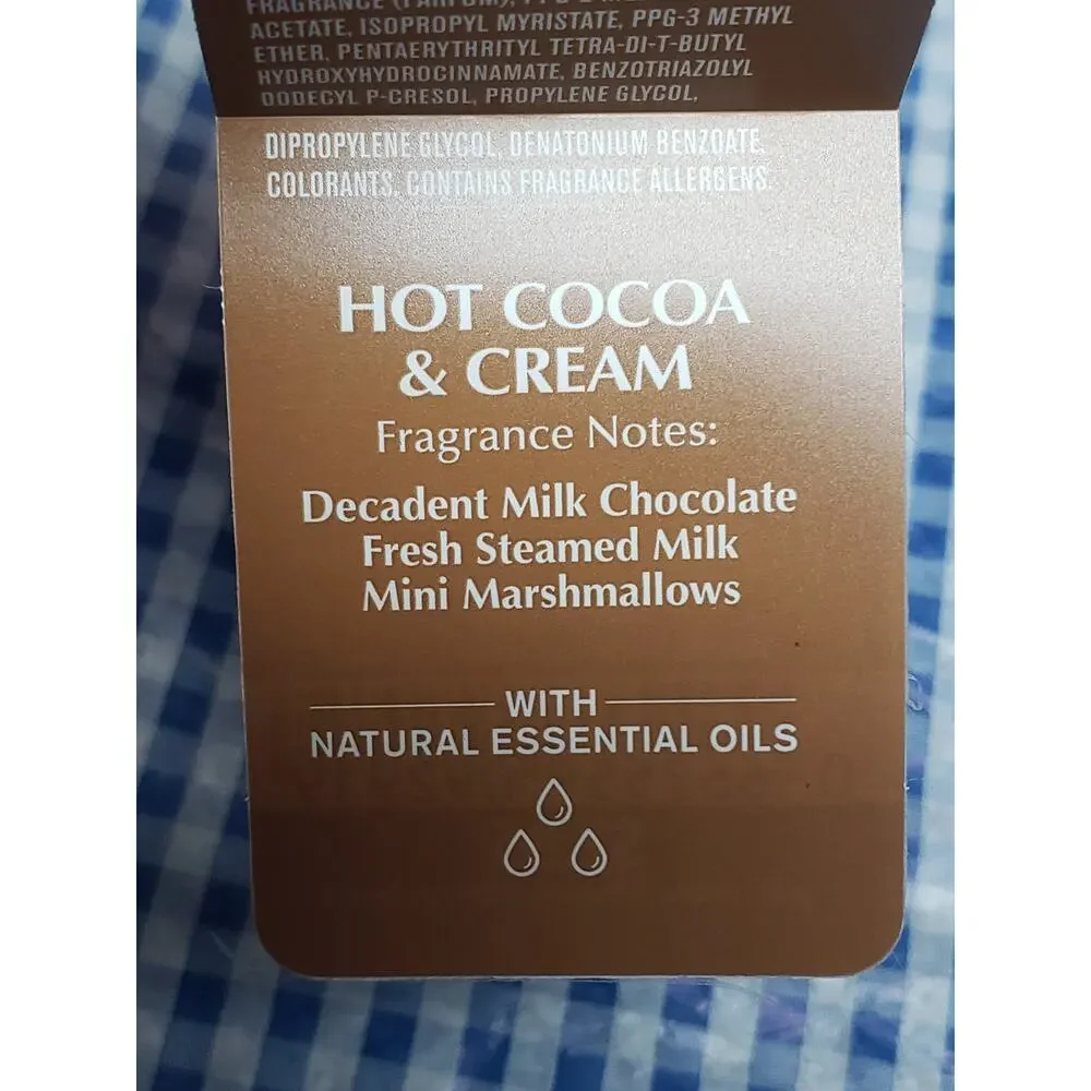 BBW Hot Cocoa & Cream Enhanced HOLIDAY FAVORITES Wallflower Fragrance Refill - Picture 2 of 2